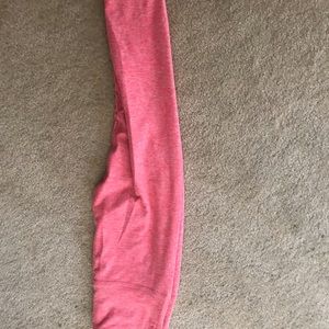 Beyond Yoga pinkish orange leggings